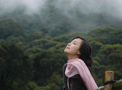 苔轩雨醉人.jpg